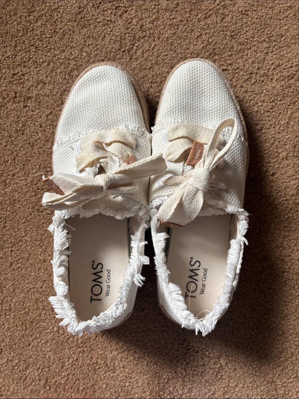 TOMS Cream Carolina  Lace-Up Sneakers